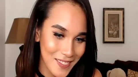 Western Style Ladyboy Trap Beauty On cam