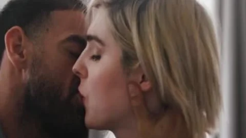 juicy Stepdad Didnt Expect To bang Transbabe Ella Hollywoods arse